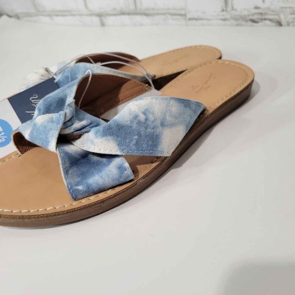 NWT Universal Thread sandals - Picture 5 of 8